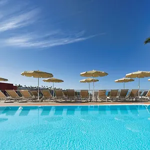 De Amadores Resort